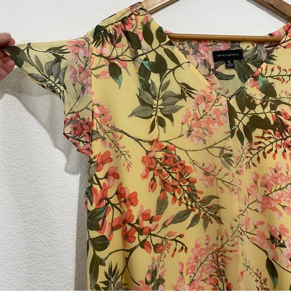 Investments Yellow Floral Tie Front Blouse V Neck XL - Picture 3 of 6